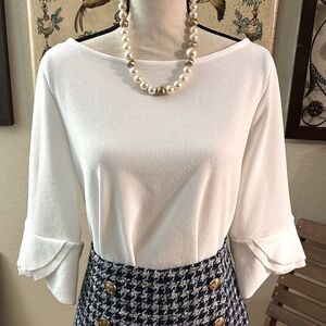 Green Envelope White Textured Blouse